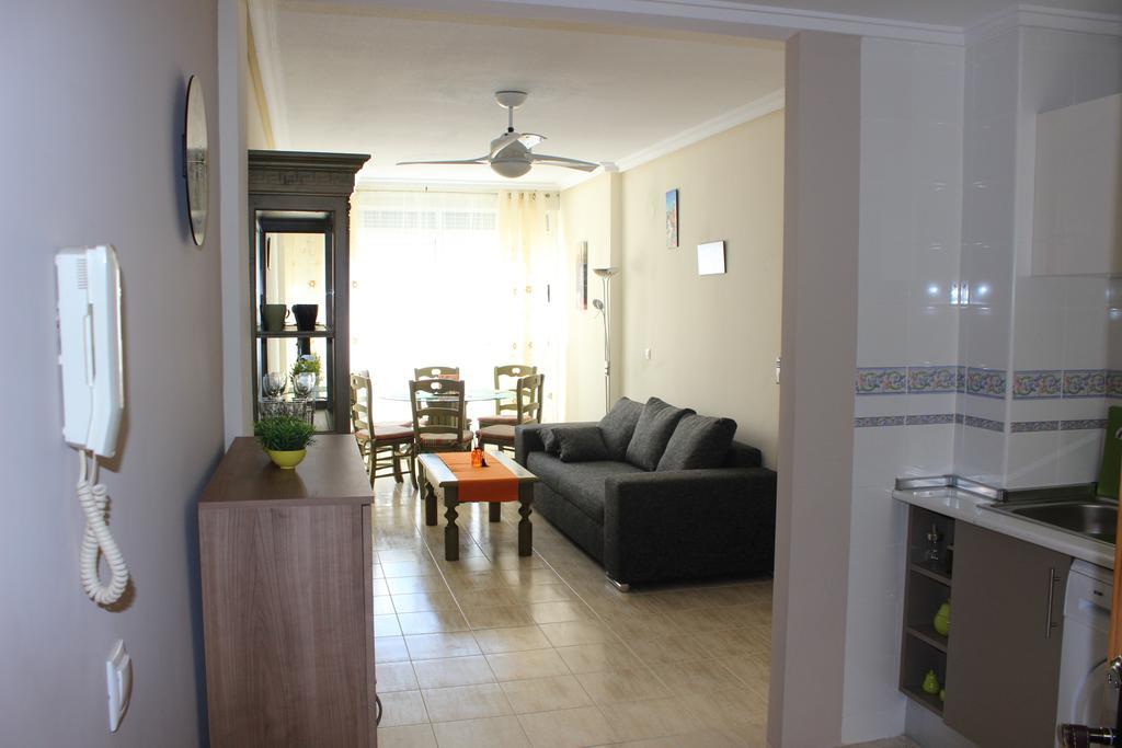 Apartamento Mariposa Apartment Torrevieja Phòng bức ảnh